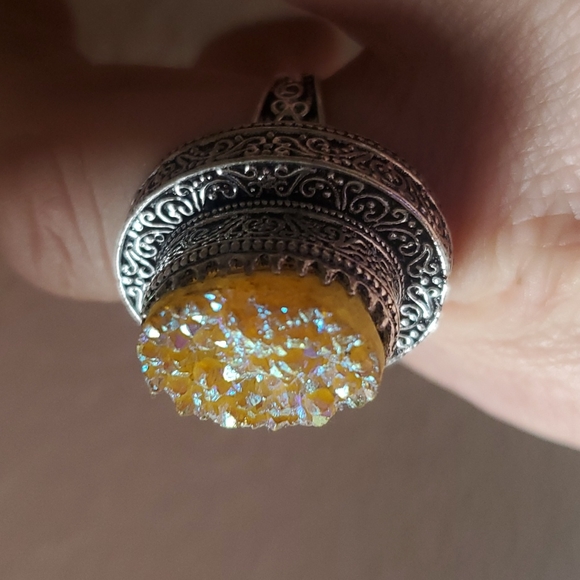 New Yellow Titanium Crystal Druzy 925 Silver Statement Ring. - Picture 6 of 16